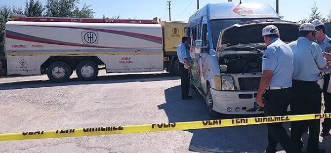 Tanker kreş servisine çarptı: 15 yaralı