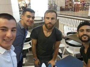 Gençler Alban Meha’yı sevdi