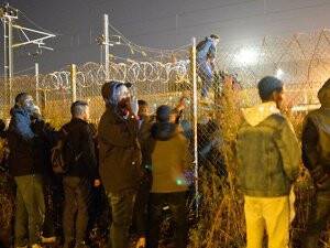 Manş Tüneli'nde ölüme ve polise karşı çifte mücadele