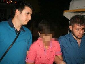 Çalıntı otomobilden "pitbull" çıktı