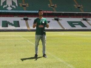 Riad Bajic ile 3 yıllık imza!