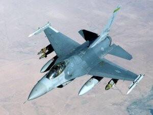 Almanya'da ABD Savaş Uçağı Düştü