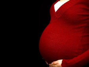 Obez gebelikte bebek ölümü riski artıyor