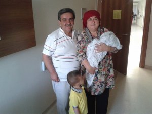 Gül ailesinde yeni torun Ahmet Ege sevinci