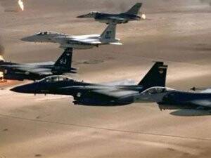 Suudi Uçakları Yemen'i Vurdu