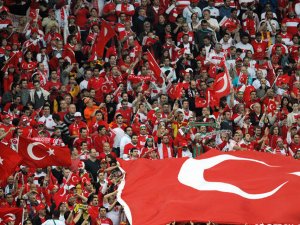 Türkiye maçının biletleri gişede