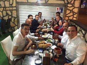 Ak Parti Karatay Ekibi Yemekte