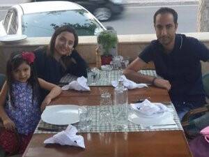 Kuşçu çifti 10. Yıl yemeğindeler