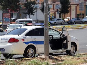 Trafik polisi aracına uzun namlulu saldırı! 1 şehit, 1 yaralı