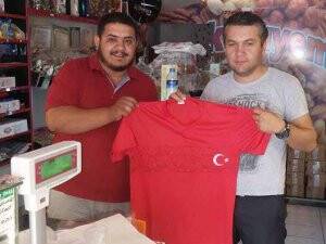 Ünal Kuruyemiş’te milli maç sohbeti