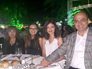 Alagöz ailesi Prof. Sarı’nın düğününde