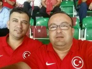 Mehmet Oğıuzhan Petekçi, Uğur Kara ile birlikte