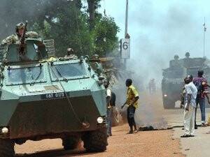 Yardım için giden askerler çocuklara tecavüz ediyor