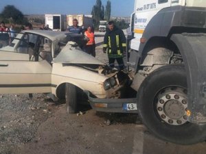Kütahya'da Otomobil İle Kamyon Çarpıştı: 1 Ölü, 3 Yaralı