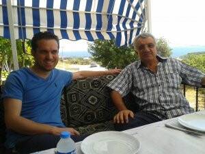 Muzaffer ve Fatih Ayaslıer tatilde