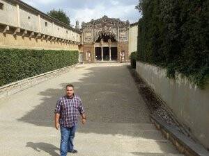 Sertaç Güngör hoca Boboli Bahçelerinde