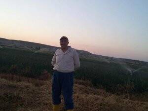 Hüseyin Altay çizmeleri çekmiş