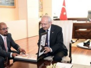 Kılıçdaroğlu, Foto Muhabirleri Derneği Başkanı Özel İle Görüştü