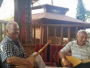 Bekir Şahiner 50 yıl aradan sonra  Ankara Radyosu sanatçısı Çalışkanel ile