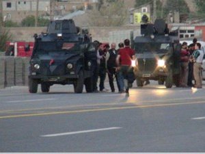 Bitlis'te askeri araca saldırı: 20 asker yaralı!