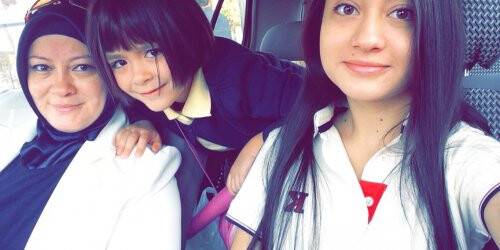 Erdem ailesinin fertleri okul yolunda