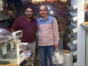 Ömer Bezirci, Ünal Kuruyemiş'te