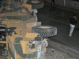 Şırnak'ta askeri araç devrildi: 13 asker yaralı