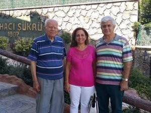 Emekli Tuğgeneral Altınbaş ve eşi Kebapçı Hacı Şükrü’de