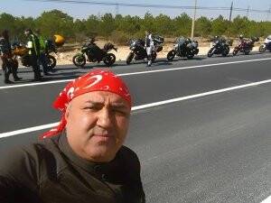 İsmail Keresteci motor tutkunu dostları ile