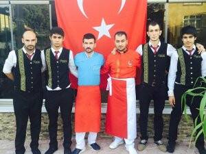 Gocareis Restoranın A takımı hazır