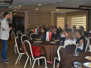 Atom Karınca'nın konuğu Selçuk Duman