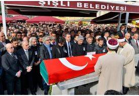 Nejat Uygur Son Yolculuğuna Uğurlandı