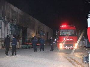 Konya'daki Kereste Fabrikasında Korkutan Yangın
