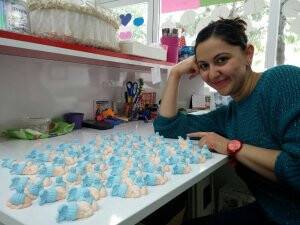 Ruveyda Hanım kokulu taş bebekleriyle