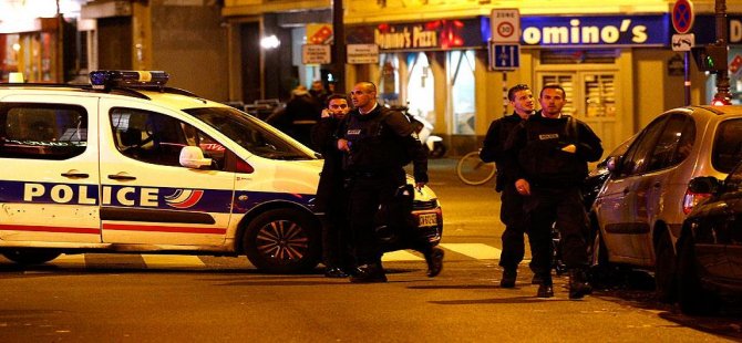 Paris'te Saldırılar Meydana Geldi