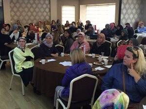 Hüsnüye Erdoğan, Nazmiye Erol, Zehra Babaoğlu ile bayanlar zararlı maddelere savaş açtılar