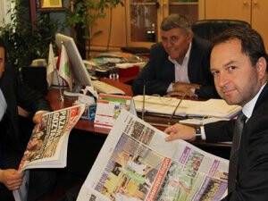 Erdoğan Nesimioğlu ile Necati Batı basını tarıyor