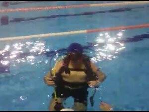 Mehmet Evrim yaza scuba diving eğitiminde