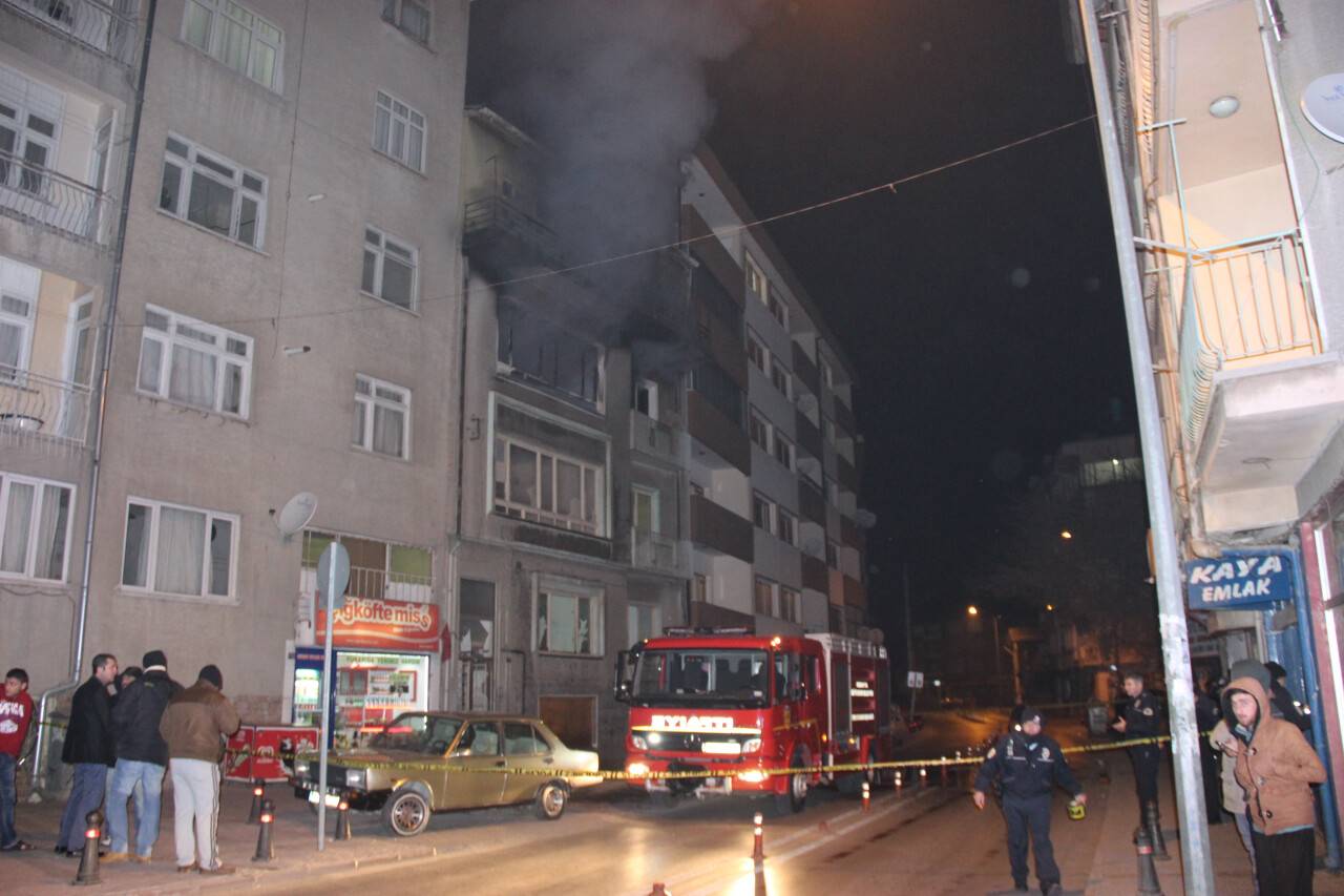 Konya’da korkutan ev yangını