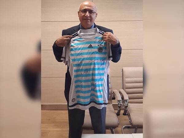 Aziz Başkan’dan Mustafa Elduran müdüre özel ilgi