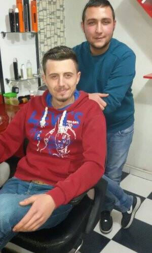 Kuaför Kadir’e Edirne’den ziyarete gelmişler