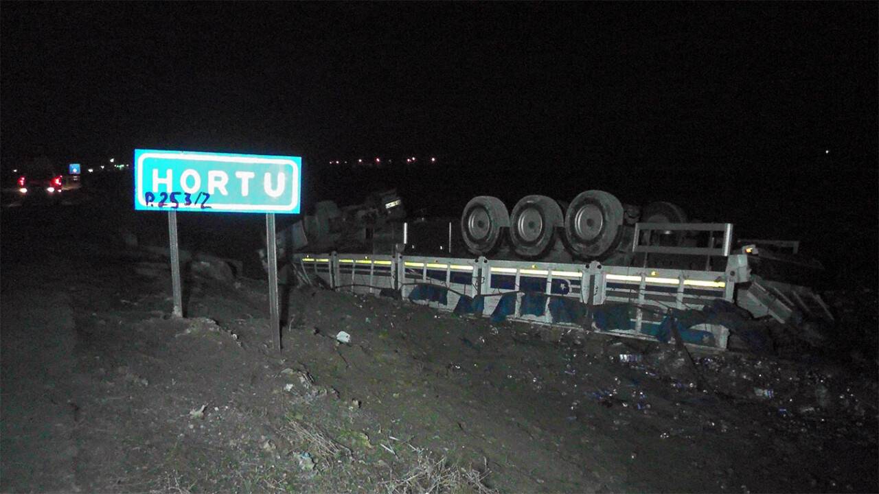 Konya'da TIR Şarampole Yuvarlandı: 2 Yaralı