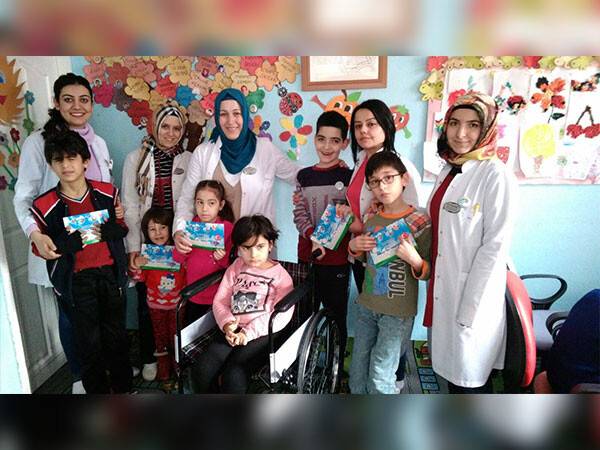 Özel Çare rehabilitasyon merkezinde karne heyecanı