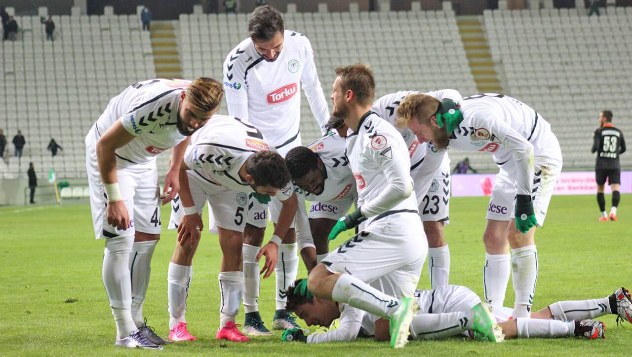 Golü attı dayağı yedi