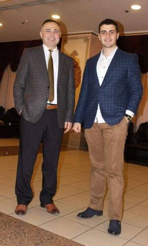 Baba oğul Sezer İstanbul Kültür Sarayı’nda