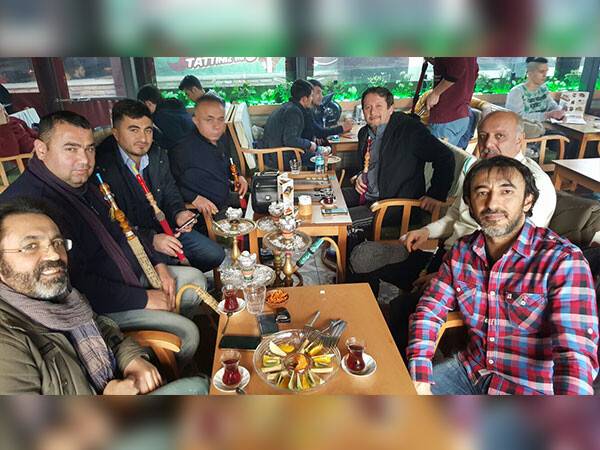 Ercan Küçük Beyin mekanında nargile sohbeti