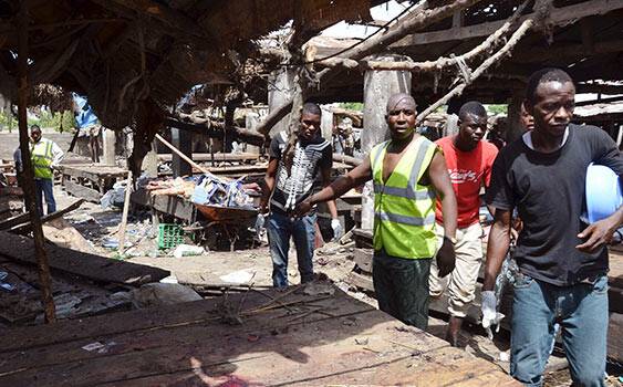 Saldırıda 8’i çocuk en az 85 kişi öldü.