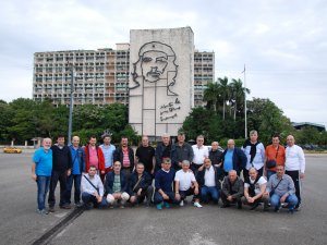 İş dünyası Havana’da Devrim meydanında