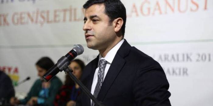 Demirtaş, teröristin taziye çadırını savundu