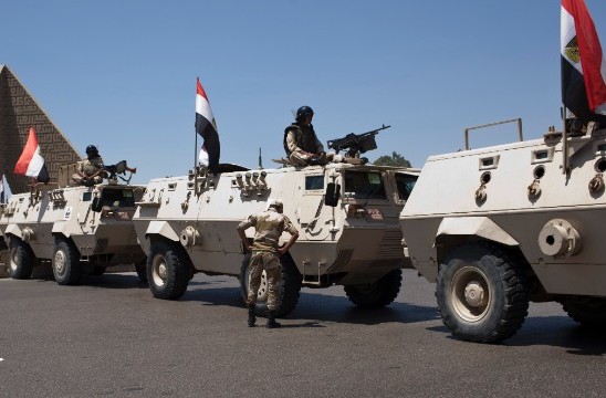 Mısır ordusu Sina'da operasyon yaptı